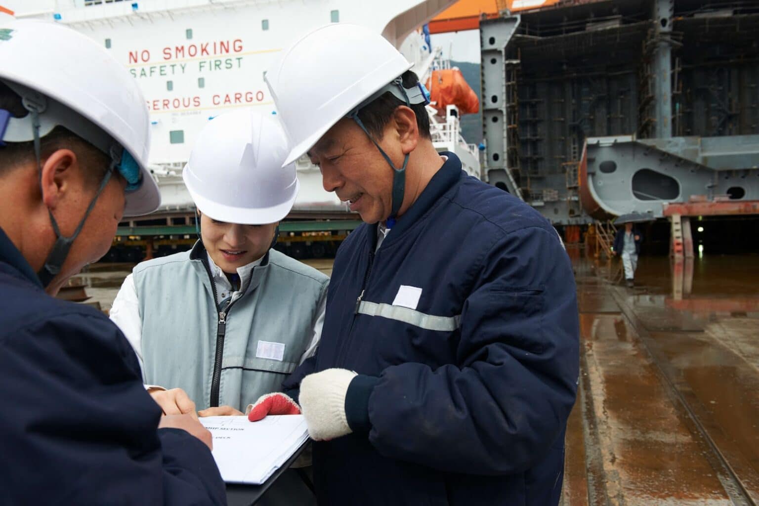 Crew Change in Shipping: What It Means and How Ship Agents Manage It