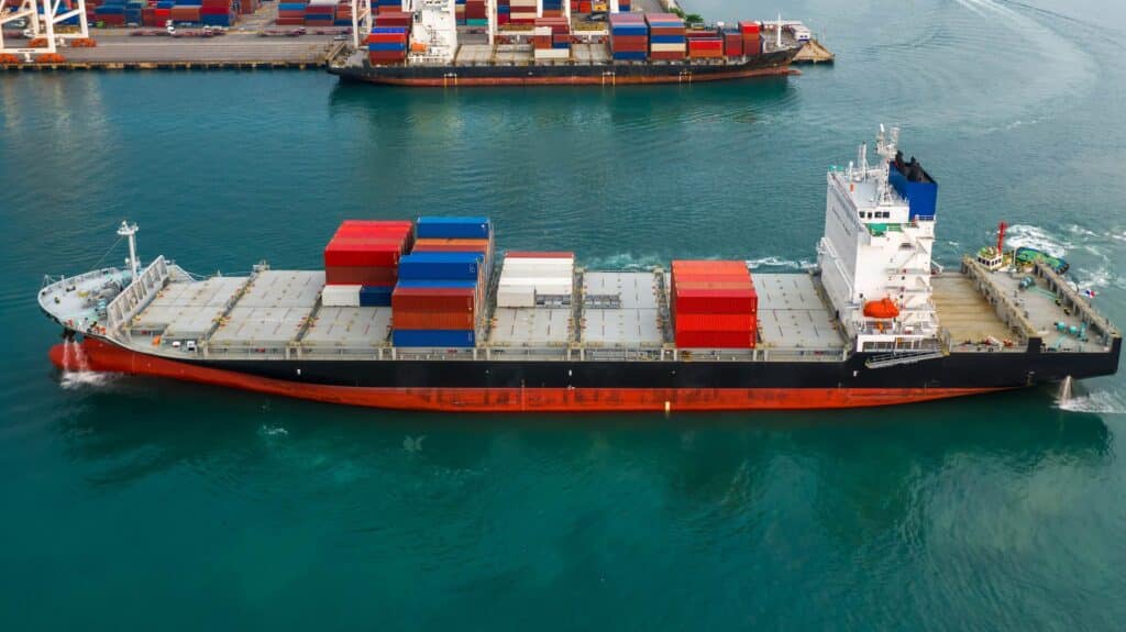 container ship cargo freight shipping maritime gl 2026 01 07 02 12 13 utc